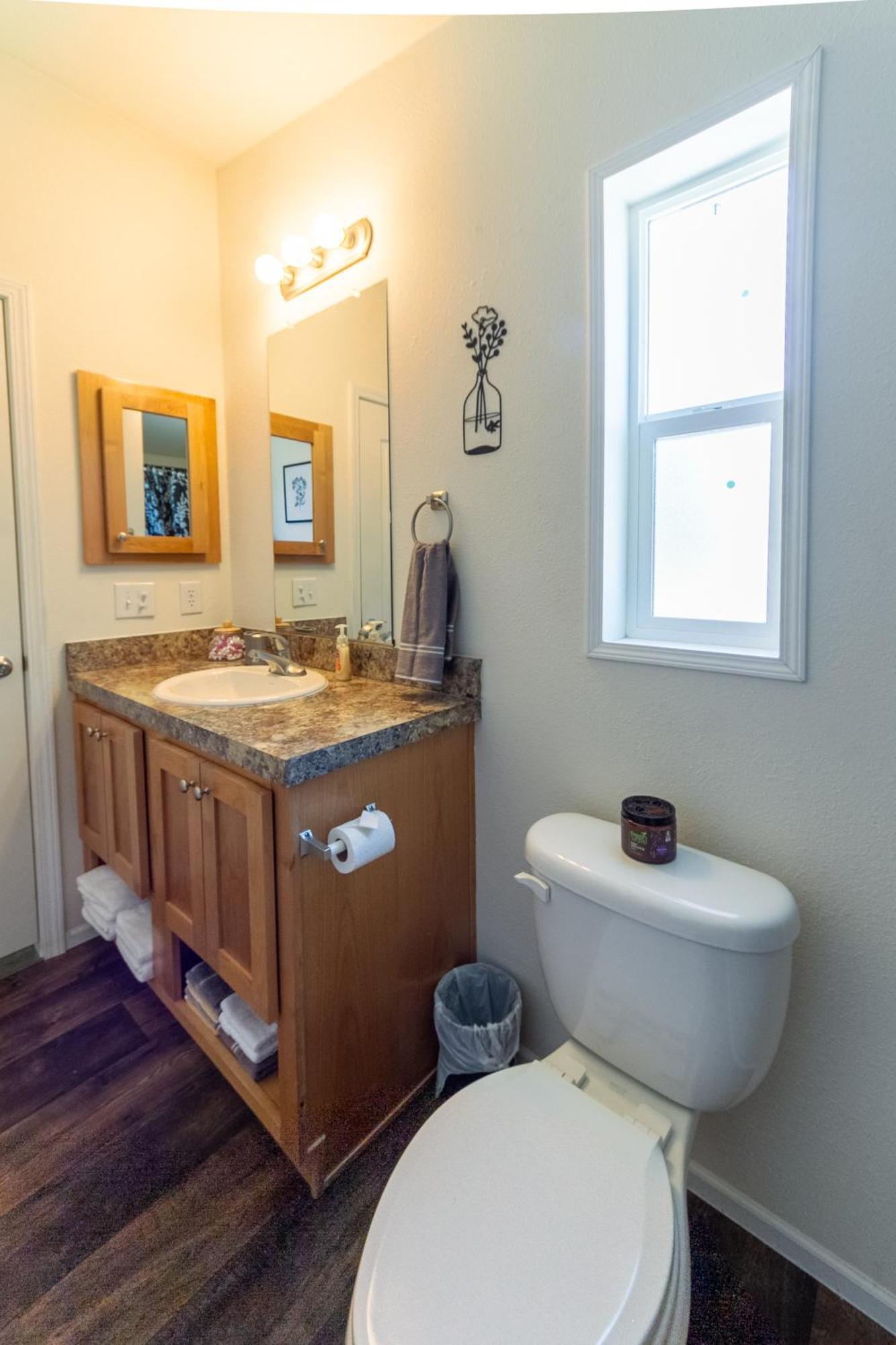 Cute And Cozy 3 Bed 2 Bath Home In North 스포캔 외부 사진